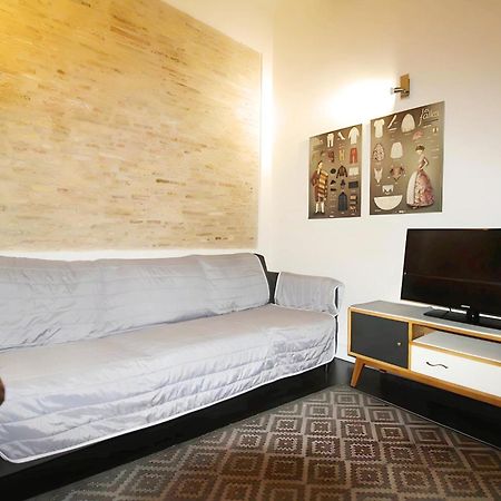 Apartamento Reformado Cerca De La Plaza Redonda Valencia Kültér fotó
